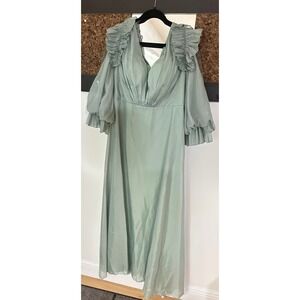 V-Neck Green Lantern Sleeve Dress With Ruffled Detailing Ruched Belted Size 2XL